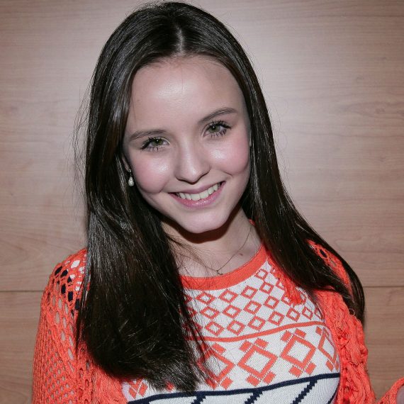 Larissa Manoela está no ar, na novela do SBT, Cúmplices de um Resgate.