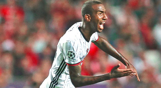 Anderson Talisca Manifesta Desejo De Permanecer No Besiktas Estou