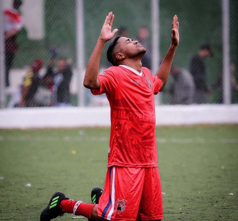 Jogador de futebol é achado morto no litoral de São Paulo BAHIA NO AR