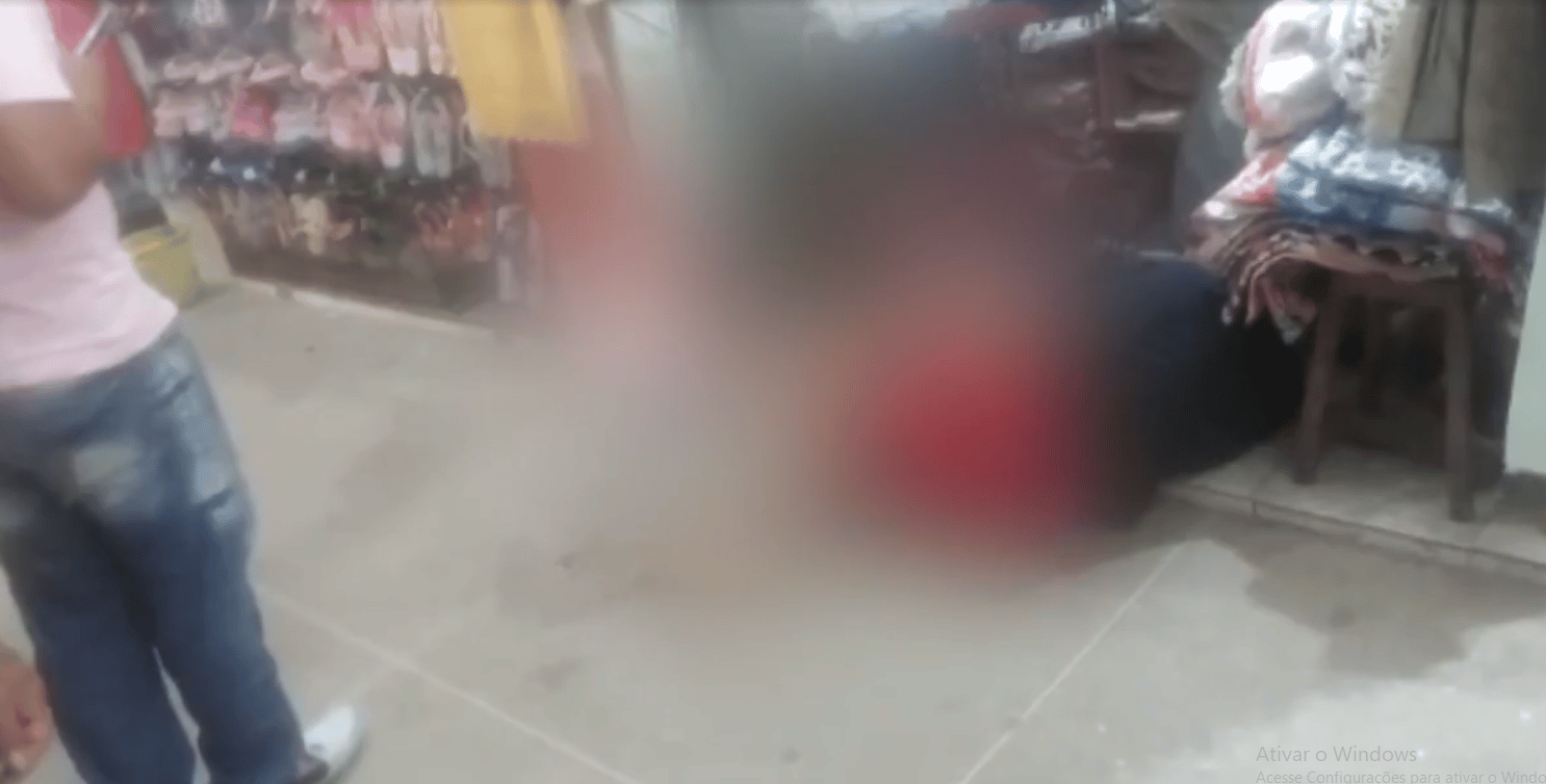 Pessoas S O Baleadas Durante Ataque A Tiros Em Shopping