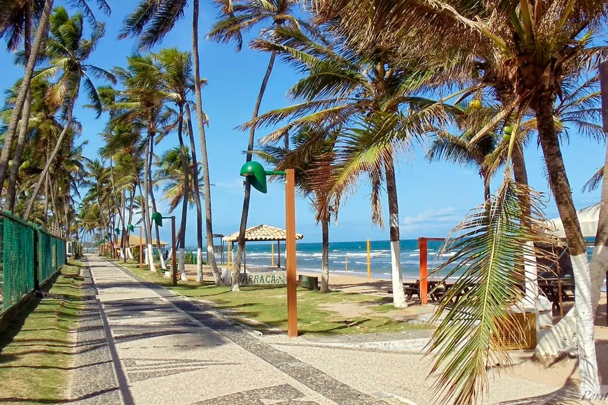 Suspeito armado é preso após roubo em praia de Lauro de Freitas