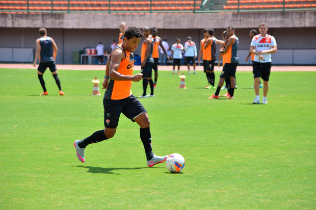 Depois De Contratar Lateral Vitória Desiste De Diogo Mateus Bahia No Ar 