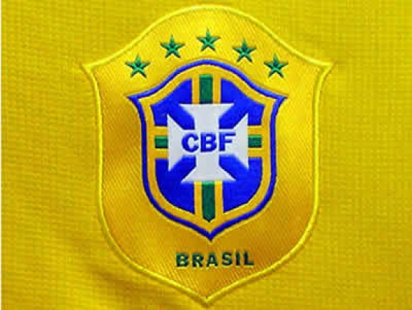 Ranking da Fifa: Brasil cai mais e Espanha volta ao topo