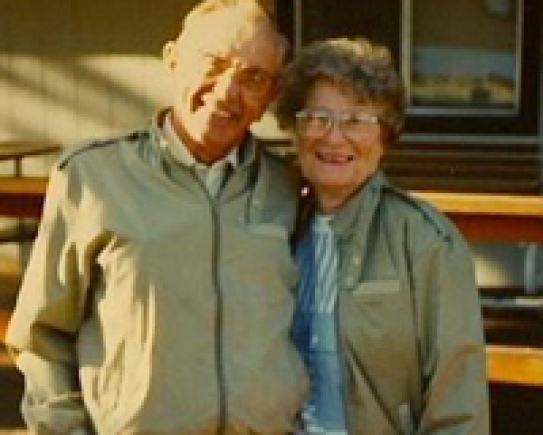 Juntos há 72 anos, casal morre de mãos dadas