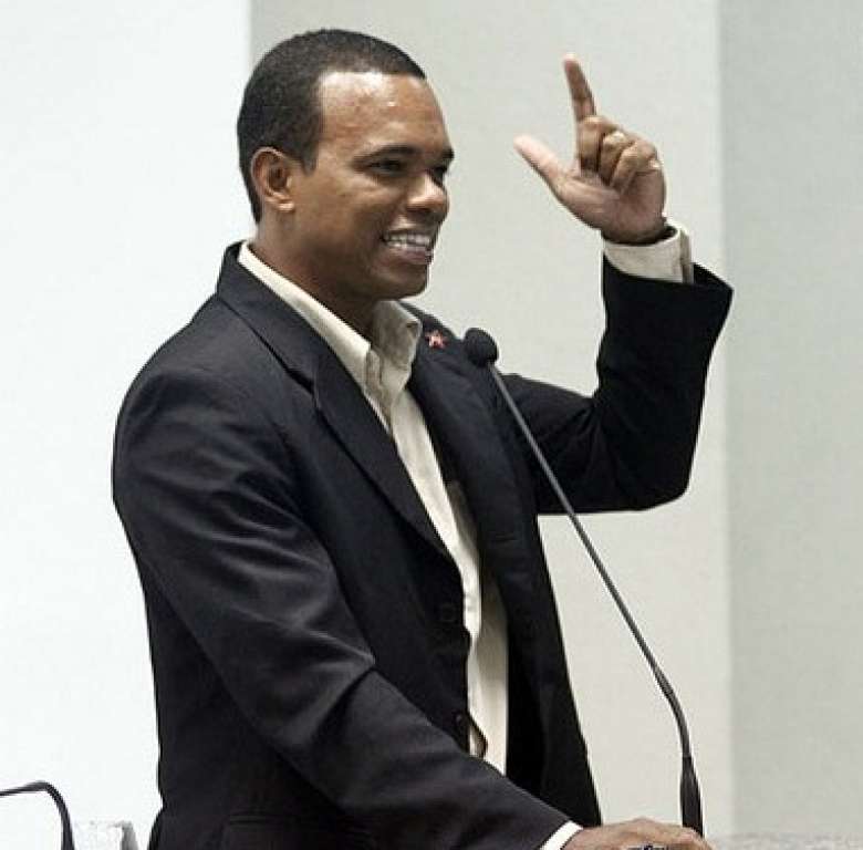 Presidente do PT de Camaçari garante não haver “plano B” para eleições 2012