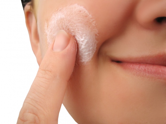 Saiba três mitos e verdades sobre a acne