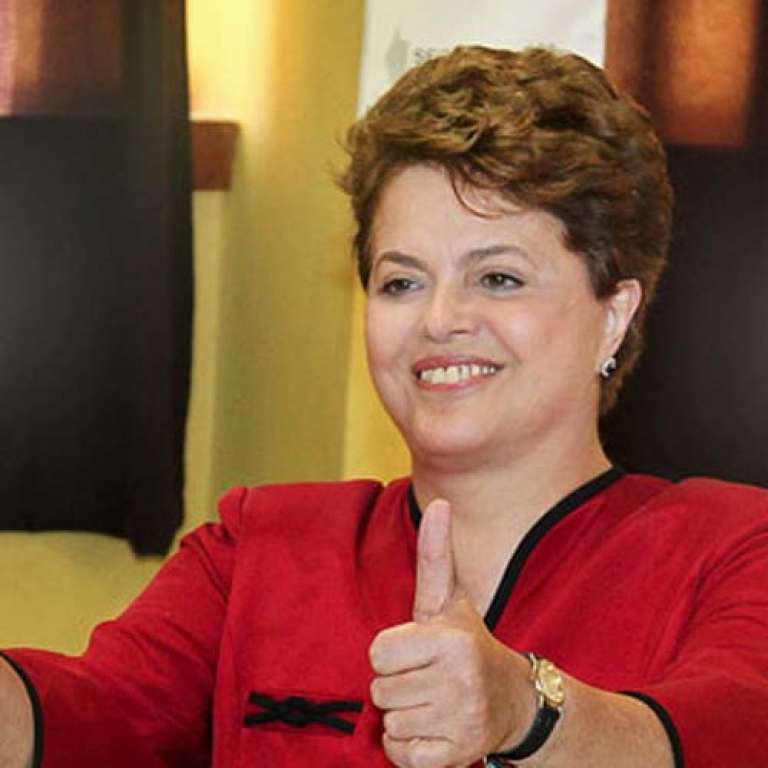 Dilma encerra férias em Salvador e volta para Brasília
