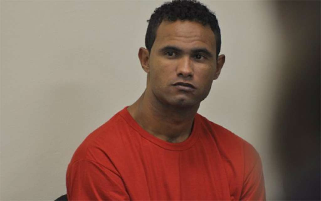 Irmão do goleiro Bruno é preso acusado de estupro