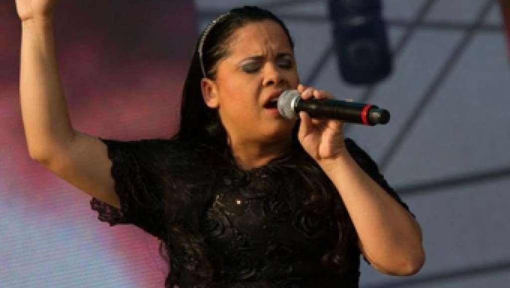 Cantora gospel, Cassiane, se apresenta nesta sexta em Pojuca