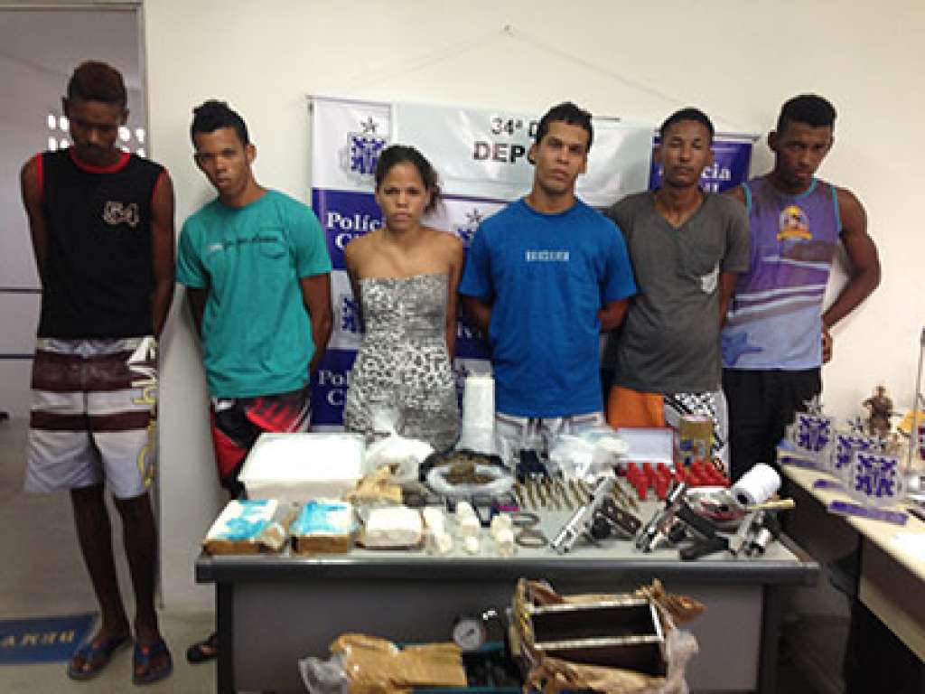 Lauro de Freitas: Seis traficantes são presos com drogas avaliadas em R$ 500 mil