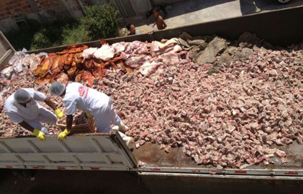 30 toneladas de carne são apreendidas em frigorífico clandestino