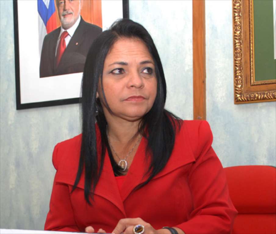 Lauro de Freitas: Farra  de placas vermelhas na gestão de Moema será debatida na câmara