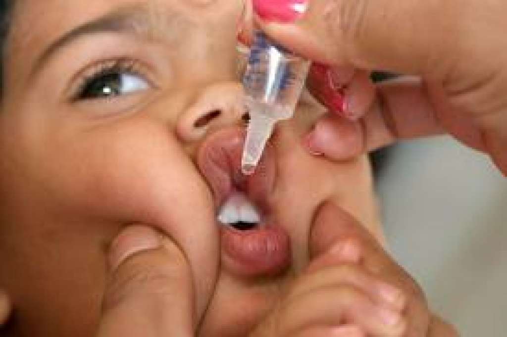 Vacinação contra pólio e sarampo é prorrogada mais uma vez