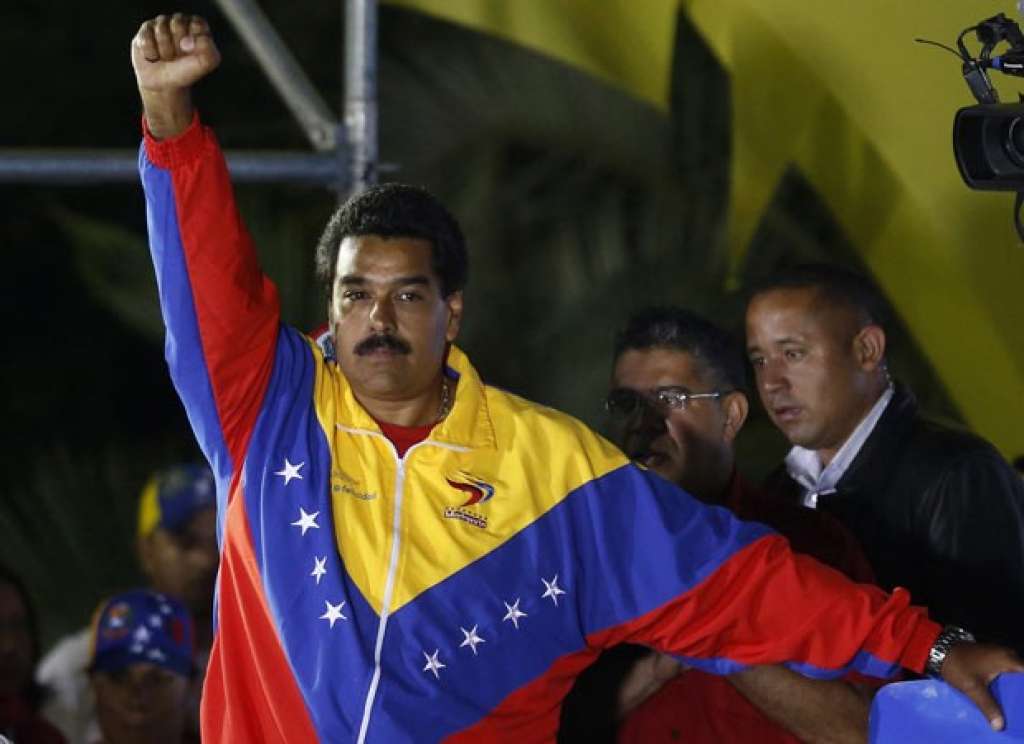 Maduro pede apoio ao presidente do Senado brasileiro