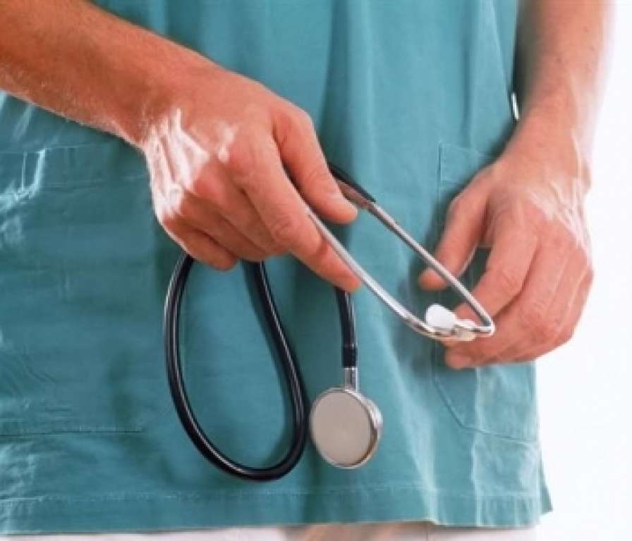 Médicos peritos do INSS paralisam atividades nesta terça-feira