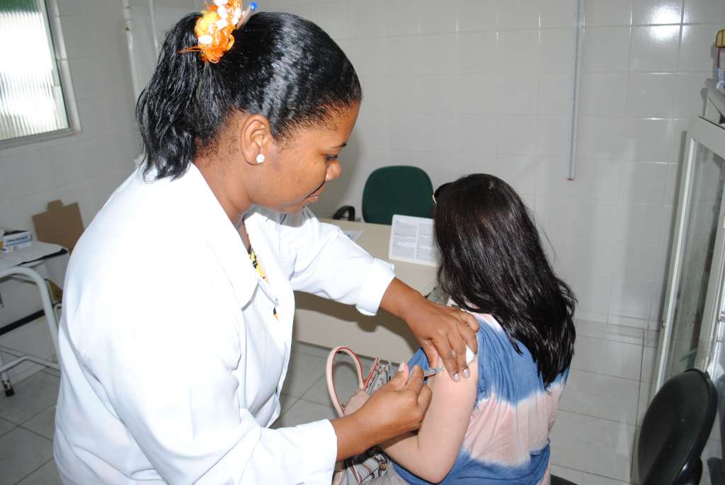 Lauro de Freitas atinge meta nacional de vacinação contra a gripe