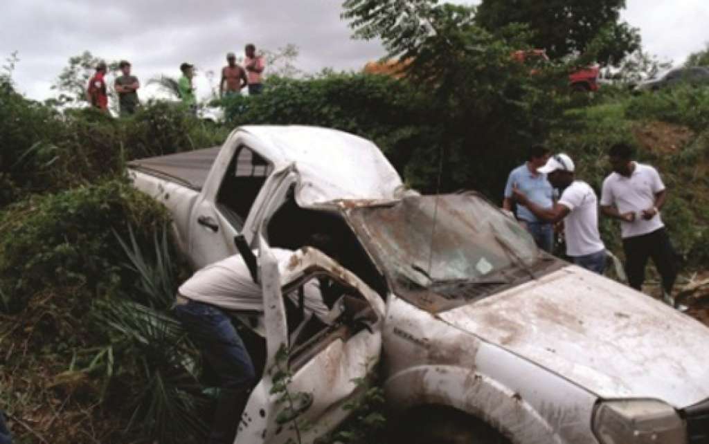 Acidente fatal com carro oficial do estado deixa um morto e um ferido