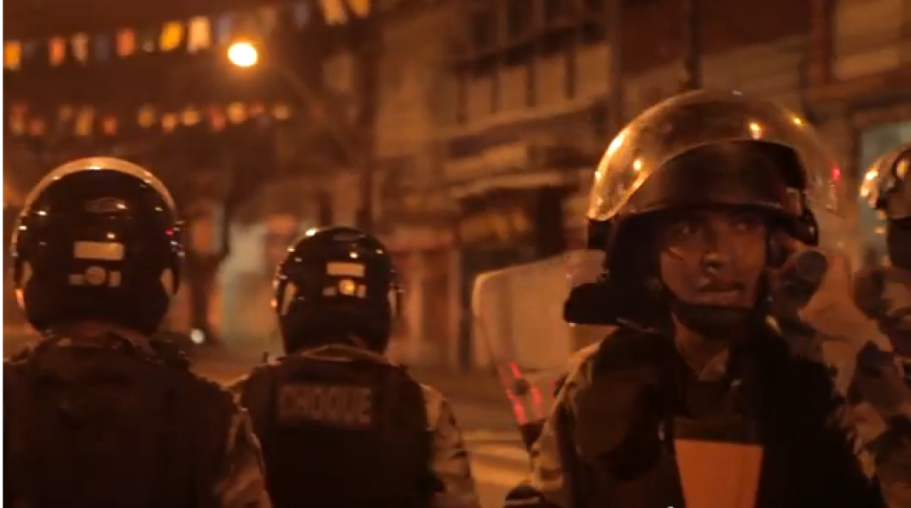 Vídeo: flagrante de policial solicitando reforço para espancar os manifestantes