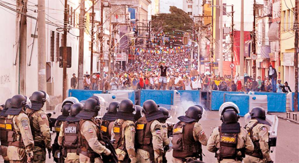 Salvador: um cenário de violência e destruição durante manifestação