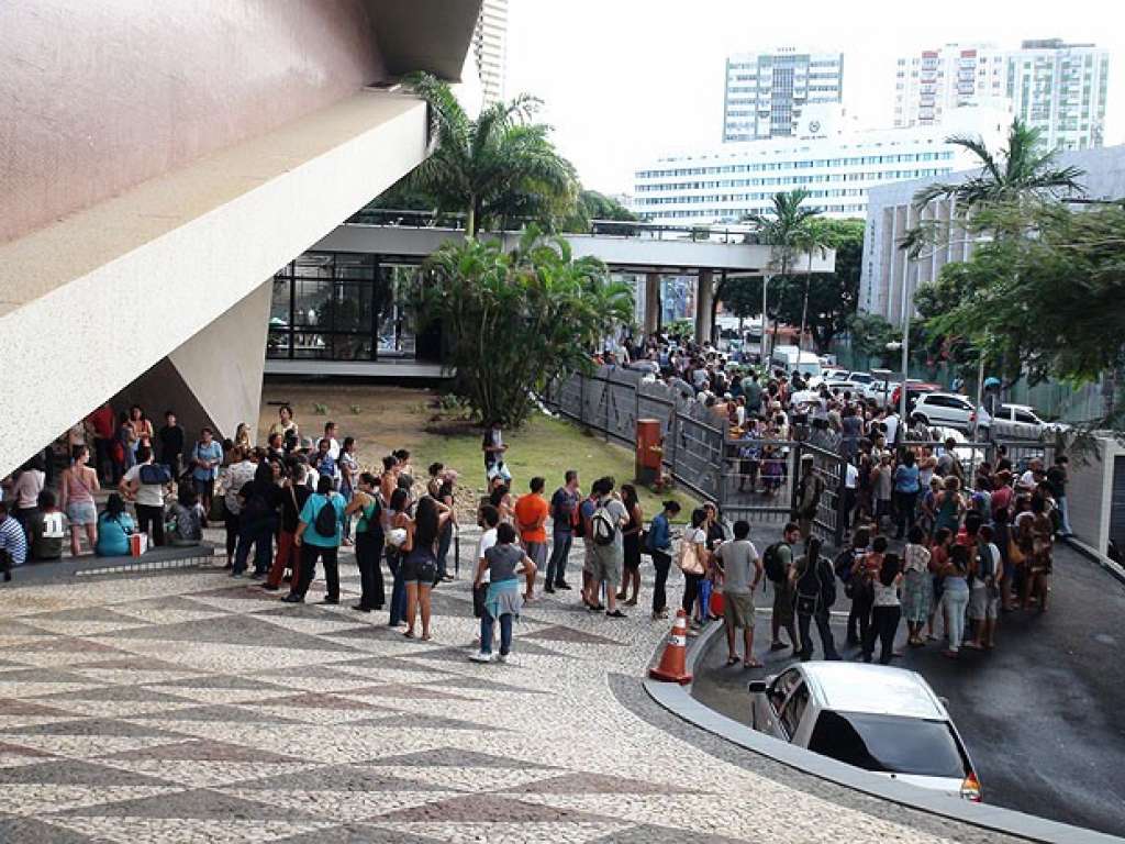 Projeto “Cultura em Campo” arrasta multidão para compra de ingressos no TCA