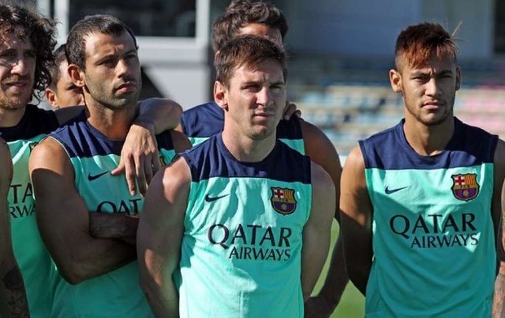 Neymar dribla fãs, ouve Tata e faz reavaliação médica no Barcelona