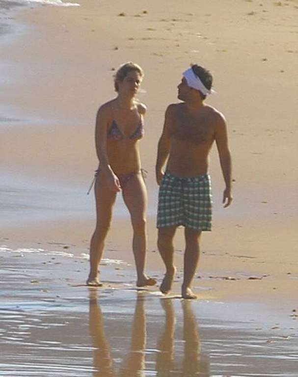 Bruno Gagliasso E Giovanna Ewbank Namoram Em Praia Deserta De Fernando De Noronha Bahia No Ar