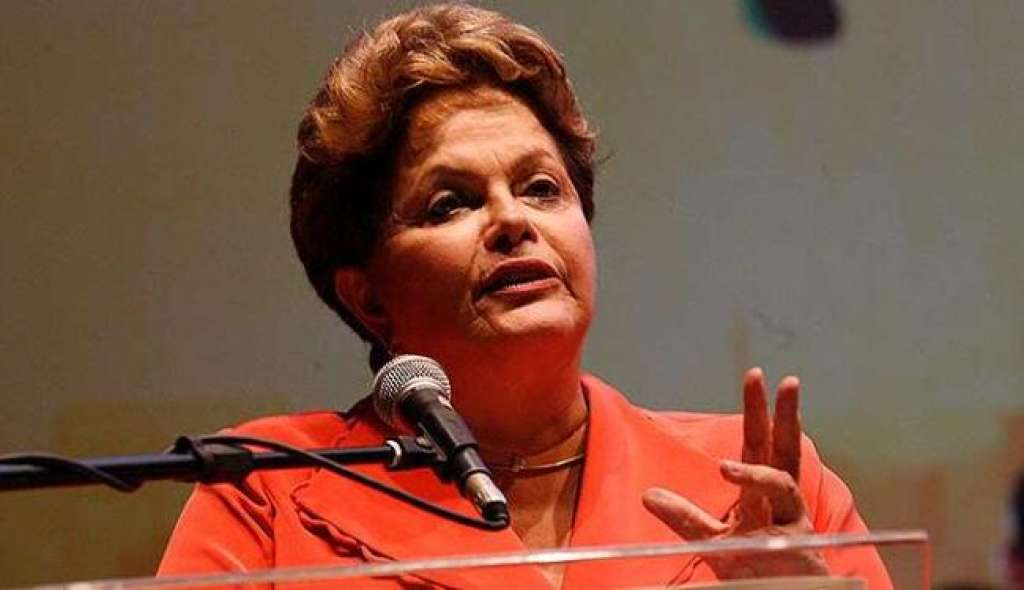 No Twitter, Dilma diz que sociedade brasileira é ‘sexista e preconceituosa’
