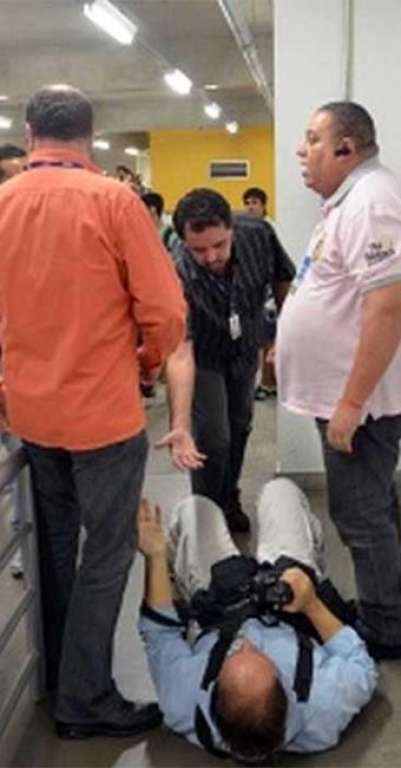 Fotógrafo é agredido após registrar imagens de filha de Xuxa
