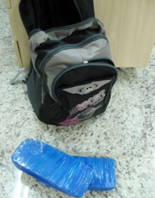 Duas mulheres são presas com cocaína no Aeroporto de Salvador