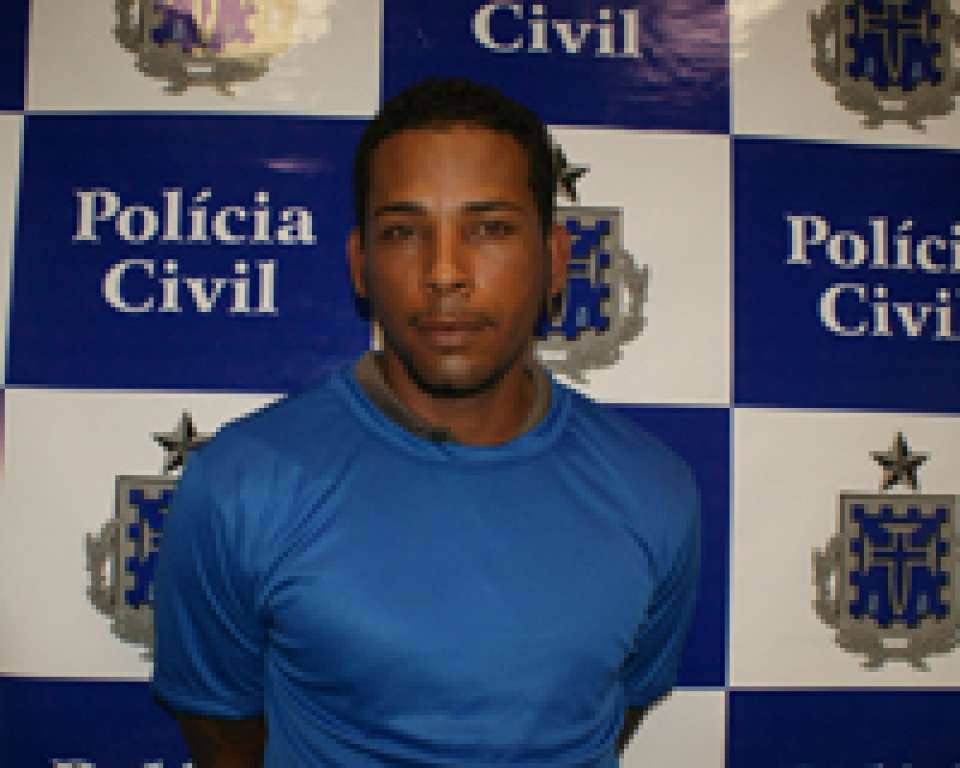 Simões Filho: Homem acusado de cometer triplo homicídio é preso