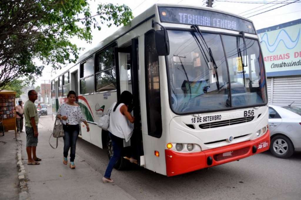 Tarifa reduzida de ônibus começa a valer em Feira de Santana