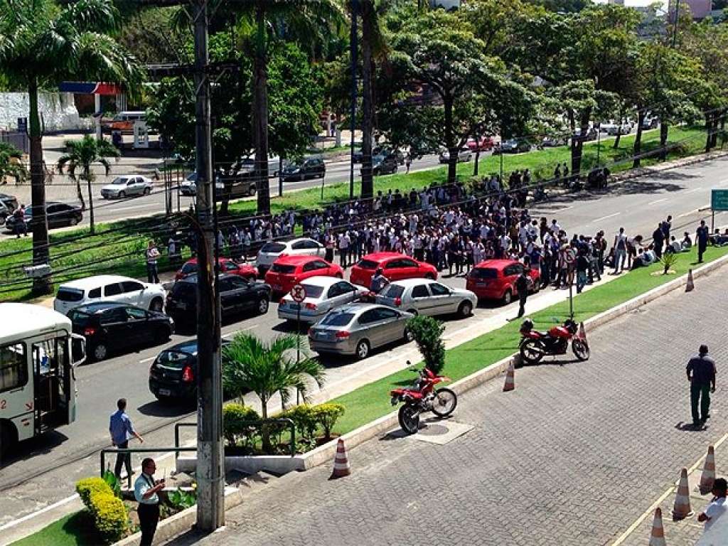 Estudantes voltam a fazer manifestações em Salvador