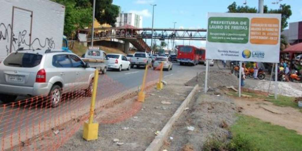 Lauro de Freitas: Intervenções vão melhorar o trânsito na Estrada do Coco