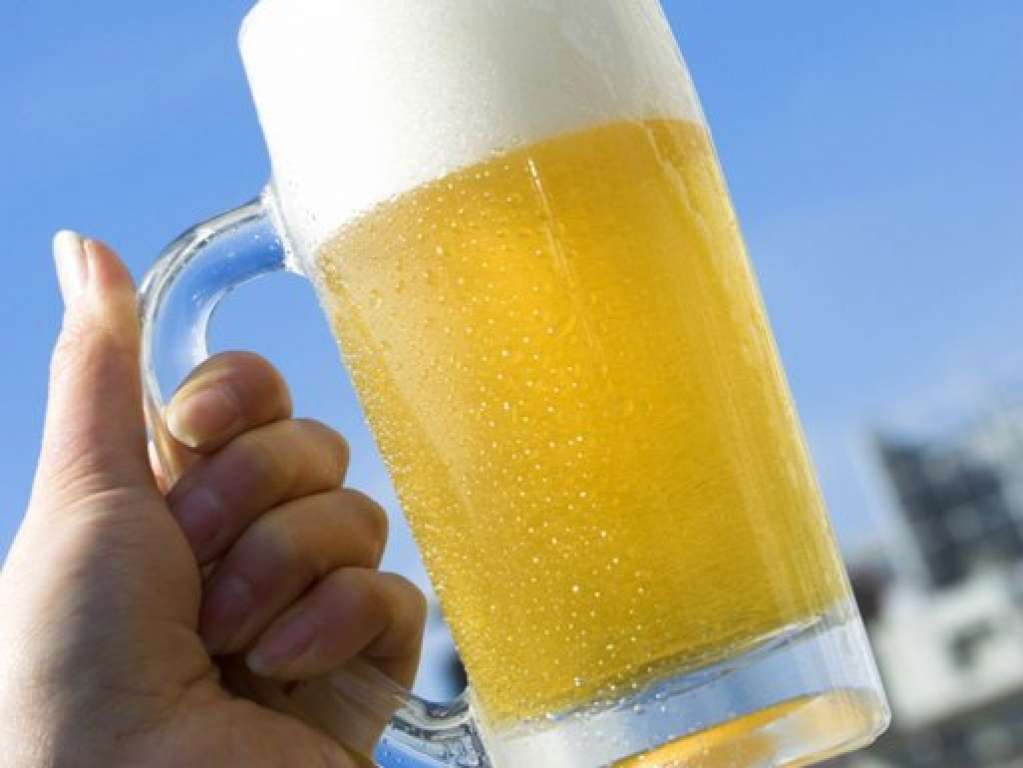 Cientistas australianos criam cerveja que não dá ressaca