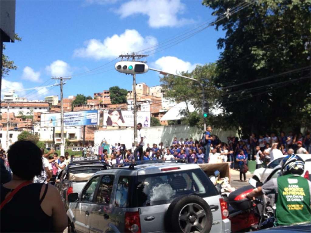 Estudantes protestam na San Martin por mais segurança