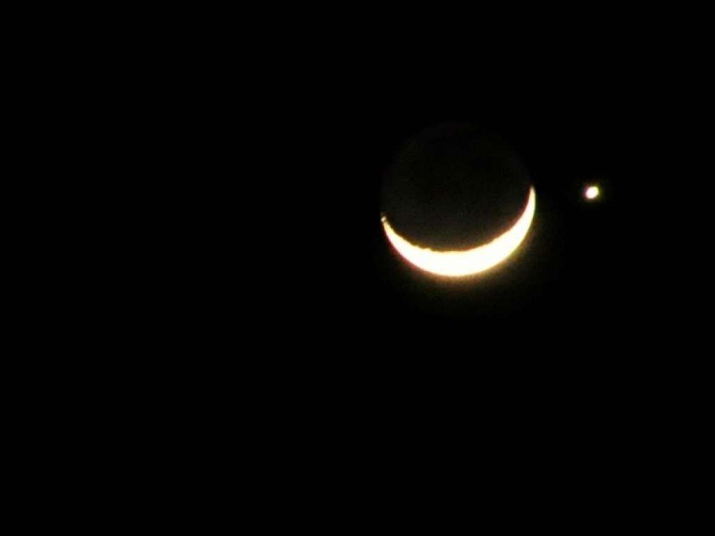 Fenômeno astronômico permite ver planeta Vênus próximo da Lua