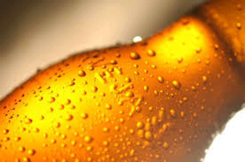Aumento do ICMS vai fazer cerveja ficar mais cara a partir de 2014