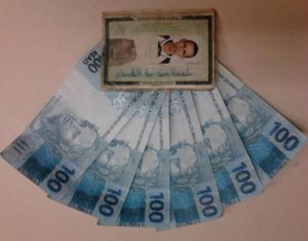 Homem é preso com R$ 600 em cédulas falsas em Camaçari