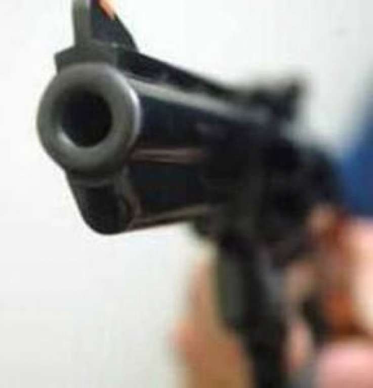 Vítima reage a assalto e mata ladrão em Camaçari
