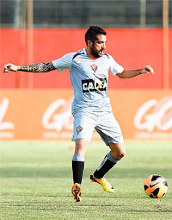 Ney Franco espera um Vitória mais tranquilo para pegar o Botafogo