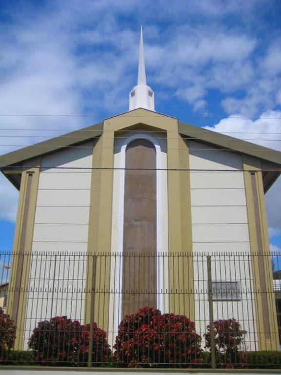 Ladrões invadem e roubam Igreja dos Mormons, em Camaçari