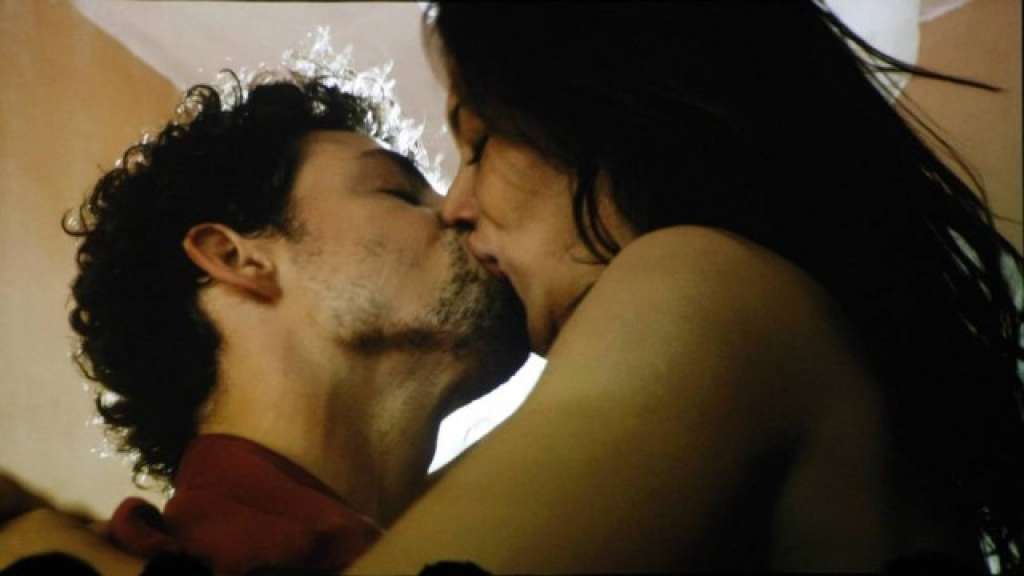 Cauã Reymond Isis Valverde vão trocar beijos ardentes na minissérie ‘Amores Roubados’