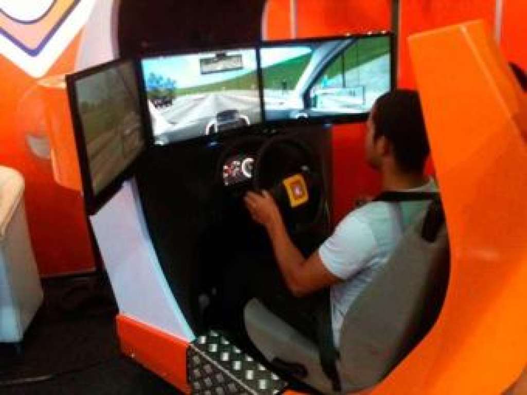 Candidato a motorista terá de usar simulador antes das aulas