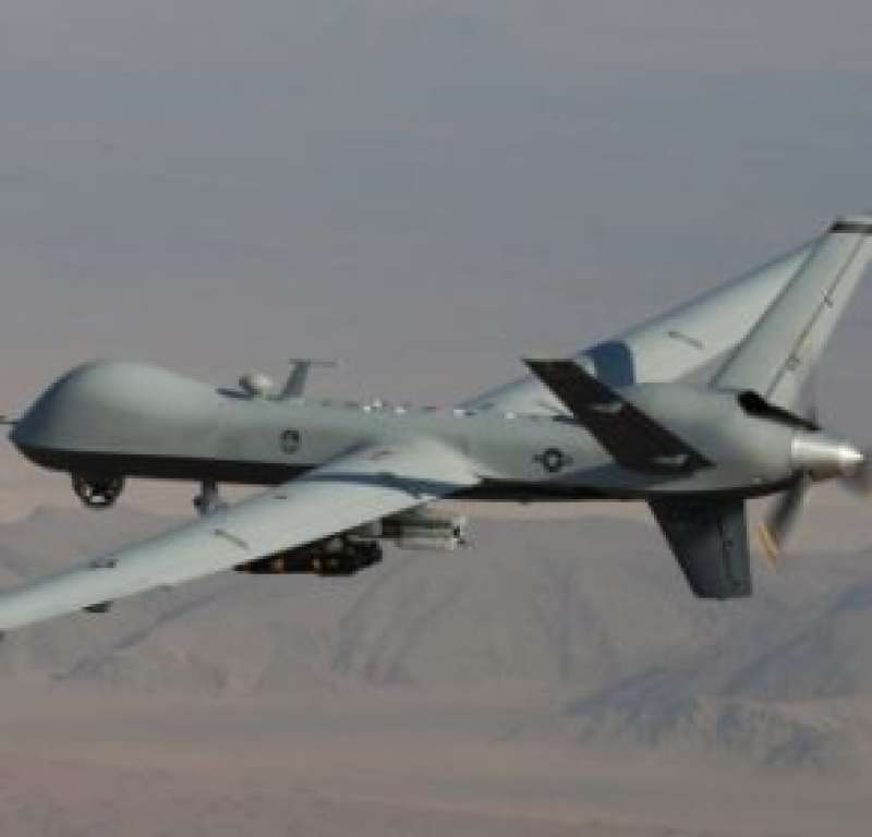 Drone dos EUA mata 13 convidados de casamento no Iêmen
