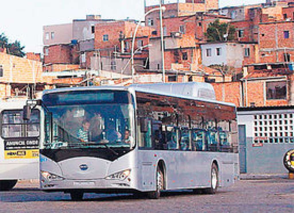 Ônibus elétrico começa a operar em Salvador nesta terça-feira (03)