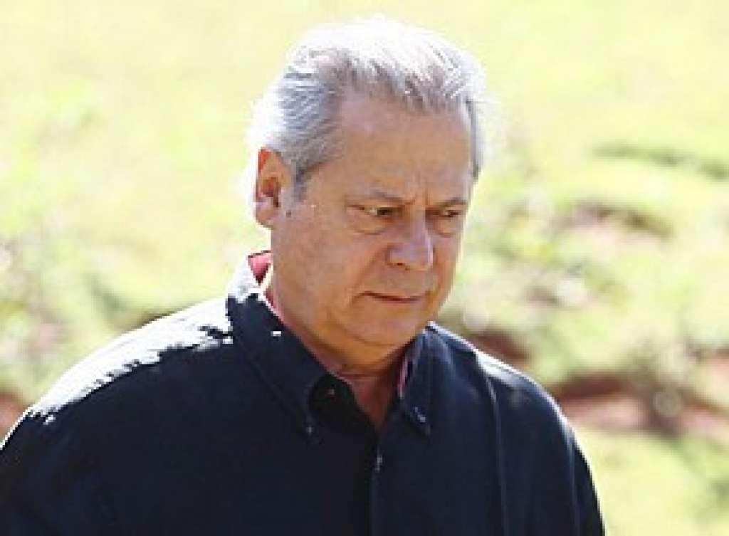 José Dirceu sofre AVC; rumor de nova prisão teria contribuído para quadro