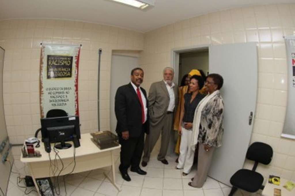 Governador Jacques Wagner participa da inauguração do centro de combate ao racismo