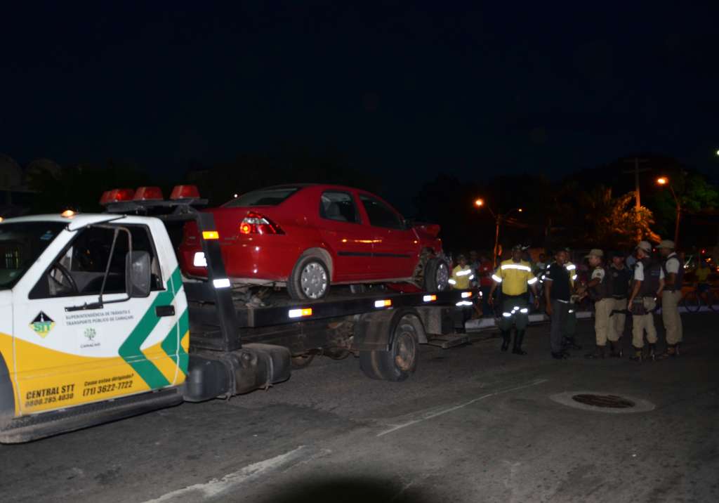 Camaçari: Perseguição policial termina com prisão de três acusados por roubo de veículos