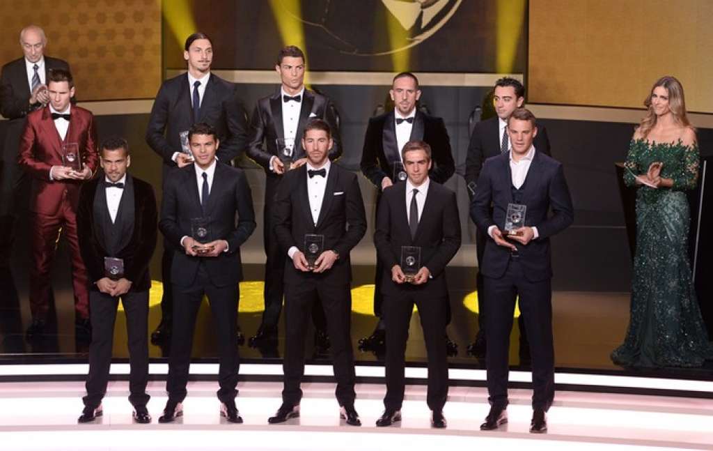 Com Thiago Silva e Daniel Alves, Fifa anuncia a seleção do mundo em 2013