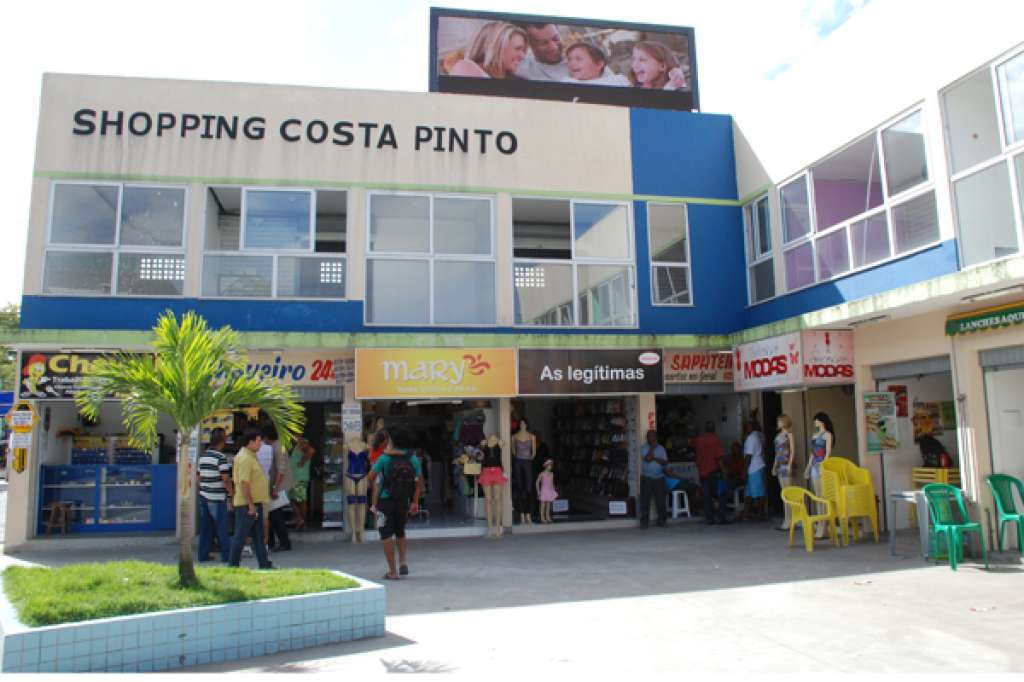 EXCLUSIVO: Bandidos assaltam salas comerciais de Shopping em Camaçari